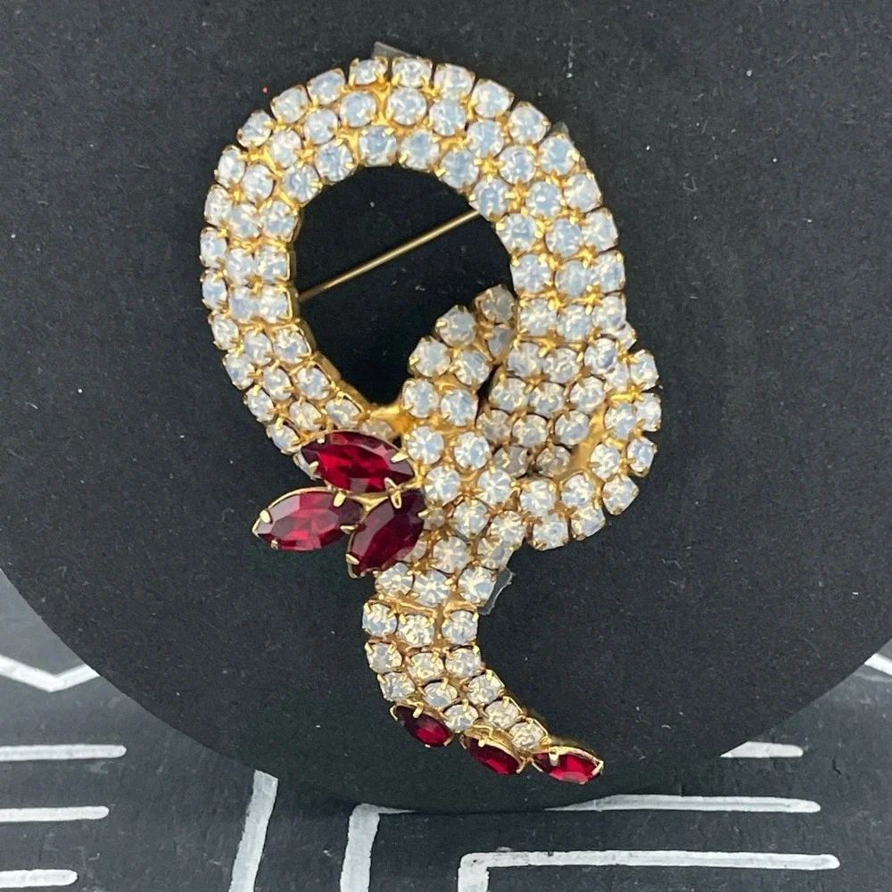 N/A striking vintage